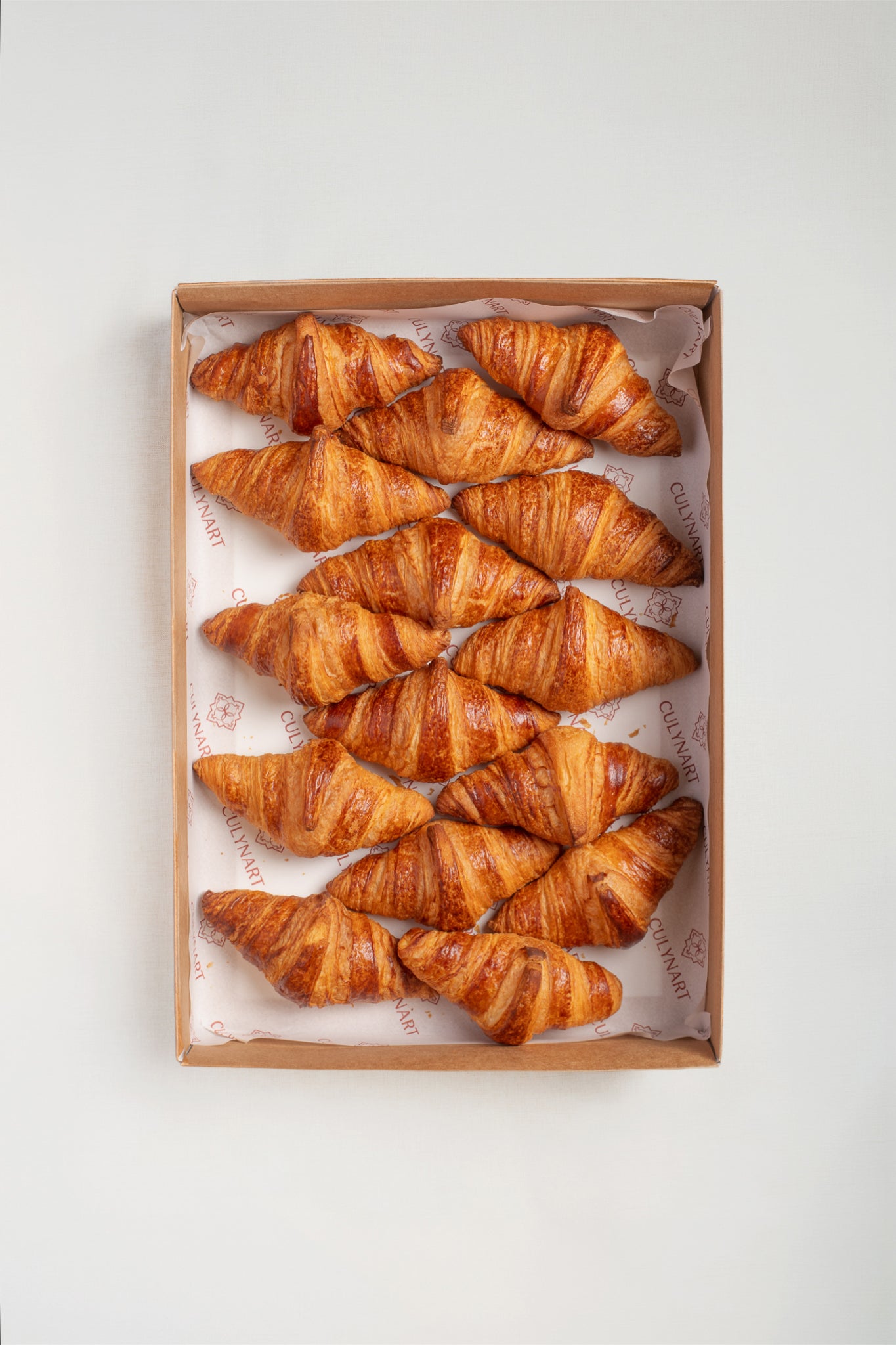 Mini Pastries Platter - 35 units