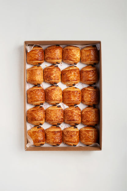 Mini Pastries Platter - 35 units